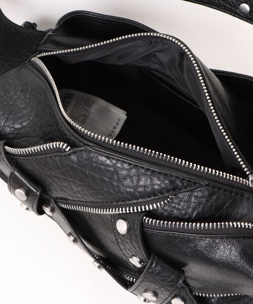 Desigual（デシグアル）の「Multi-zipper stud shoulder bag / マルチジッパースタッドショルダーバッグ（ハンドバッグ・レディース・ブラック・FREE）」の4枚目の写真