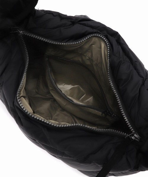 Spick & Span(スピックアンドスパン)の「《WEB限定 / 追加》TAION / タイオン MILITARY MESSENGER DOWN BAG-M(ショルダーバッグ・レディース・ブラック・FREE)」の8枚目の写真