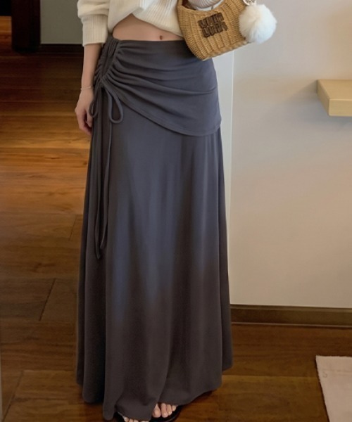 AMAJI(アマジ)の「ウエストドローストリング レイヤード風 Aラインスカート(スカート・レディース・ライトグレー/ブラック/ダークグレー・SMALL/MEDIUM/LARGE/X-LARGE)」の5枚目の写真