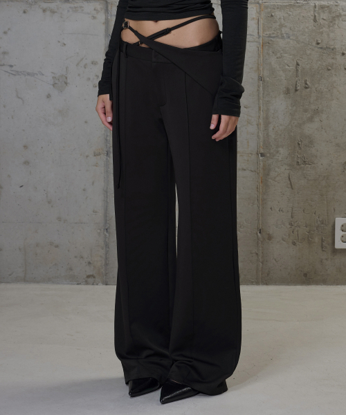 ROCKCAKE(ロックケーキ)の「ウエストベルト付きトラウザーズ - ブラック(その他パンツ・レディース・その他・SMALL/MEDIUM)」の2枚目の写真