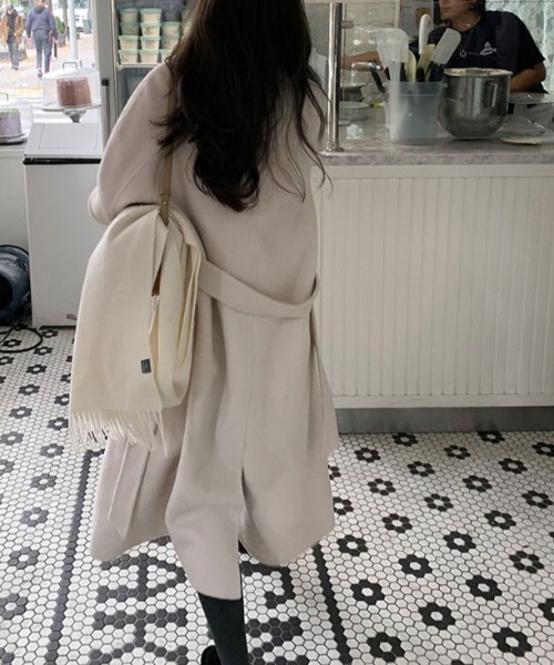 YUGA(ユーガ)の「YUGA_YGMC Korean-style Wool-look single-lapel coat(チェスターコート・レディース・ライトグレー/オフホワイト・FREE)」の14枚目の写真