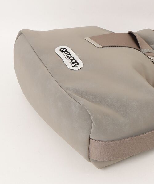 OUTDOOR PRODUCTS(アウトドアプロダクツ)の「【OUTDOOR PRODUCTS / アウトドアプロダクツ】2way Belt Tote Bag / ヌバック ベルトトートバッグ(トートバッグ・レディース・ブラック/グレー/ベージュ・FREE)」の5枚目の写真