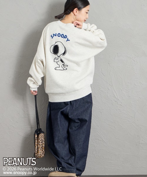 PEANUTS（ピーナッツ）の「【FUDGE 10月号掲載】[PEANUTS×JEANS FACTORY/ピーナッツ×ジーンズ ファクトリー] 別注 スヌーピー / サガラ刺繍クルーネックスウェット（スウェット・レディース・オフホワイト/グレー/ブラック・L/M/S）」の10枚目の写真