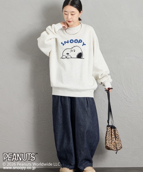 PEANUTS（ピーナッツ）の「【FUDGE 10月号掲載】[PEANUTS×JEANS FACTORY/ピーナッツ×ジーンズ ファクトリー] 別注 スヌーピー / サガラ刺繍クルーネックスウェット（スウェット・レディース・オフホワイト/グレー/ブラック・L/M/S）」の17枚目の写真