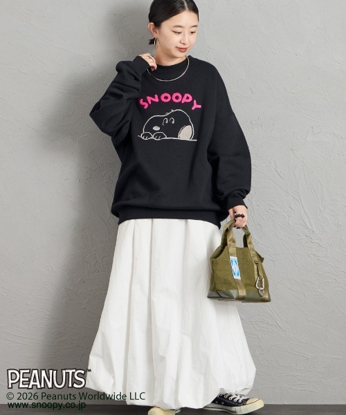 PEANUTS（ピーナッツ）の「【FUDGE 10月号掲載】[PEANUTS×JEANS FACTORY/ピーナッツ×ジーンズ ファクトリー] 別注 スヌーピー / サガラ刺繍クルーネックスウェット（スウェット・レディース・オフホワイト/グレー/ブラック・L/M/S）」の16枚目の写真