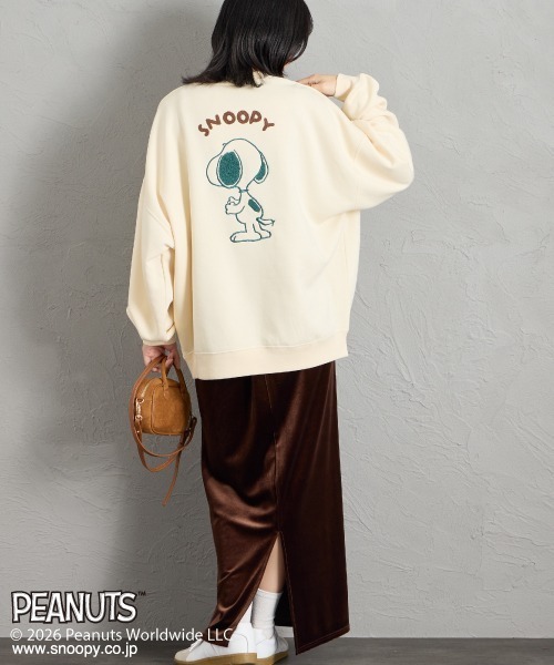 PEANUTS（ピーナッツ）の「【FUDGE 10月号掲載】[PEANUTS×JEANS FACTORY/ピーナッツ×ジーンズ ファクトリー] 別注 スヌーピー / サガラ刺繍クルーネックスウェット（スウェット・レディース・オフホワイト/グレー/ブラック・L/M/S）」の15枚目の写真