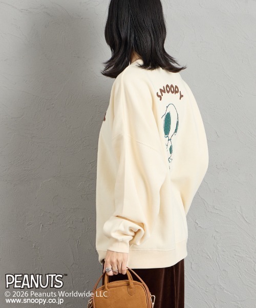 PEANUTS（ピーナッツ）の「【FUDGE 10月号掲載】[PEANUTS×JEANS FACTORY/ピーナッツ×ジーンズ ファクトリー] 別注 スヌーピー / サガラ刺繍クルーネックスウェット（スウェット・レディース・オフホワイト/グレー/ブラック・L/M/S）」の13枚目の写真