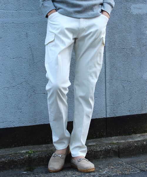 MEN'S BIGI(メンズビギ)の「ストレッチカーゴパンツ (スラックス・メンズ・ホワイト/ベージュ/カーキ・MEDIUM/SMALL/LARGE/SS)」の2枚目の写真