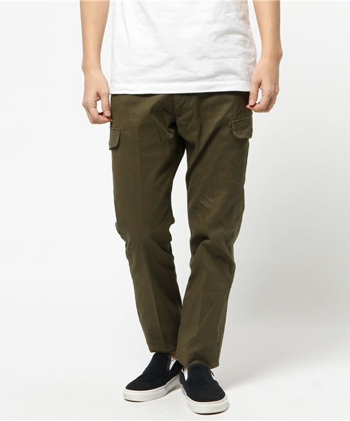 MEN'S BIGI(メンズビギ)の「ストレッチカーゴパンツ (スラックス・メンズ・ホワイト/ベージュ/カーキ・MEDIUM/SMALL/LARGE/SS)」の1枚目の写真