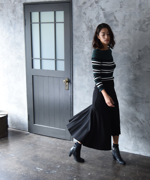 amorous insense（アモラスインセンス）の「デザインフレアスカート（スカート・レディース・ブラック/グリーン・MEDIUM）」の3枚目の写真