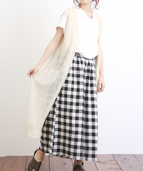 CUBE SUGAR（キューブシュガー）の「綿ニットロングジレ（ベスト・レディース・カーキ/ナチュラル/チャコールグレー/ネイビー・M）」の14枚目の写真