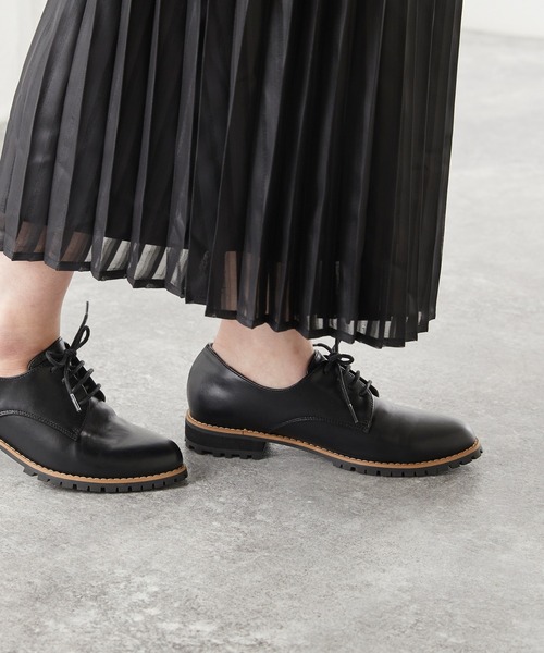 menue（メヌエ）の「タンクソール レースアップ オックスフォード シューズ（ドレスシューズ・レディース・ホワイト/ブラック/モスグリーン/ワインレッド/ブラック系その他/ブラック系その他3/ブラック系その他2/ベージュ/ボルドー/ナチュラル/グレイッシュベージュ・LL/3L/S/M/L/SS/4L）」の14枚目の写真