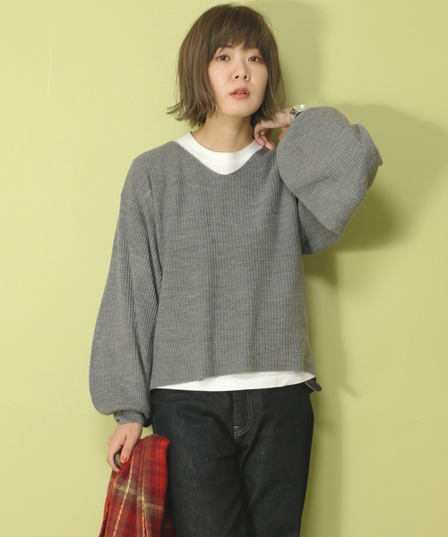 notch.（ノッチ）の「ボリューム袖Vネックリブニット（ニット/セーター・レディース・ホワイト/ライトグレー/ブラック/グレー/ピンク/ボルドー/マスタード/カーキオリーブ・M）」の5枚目の写真