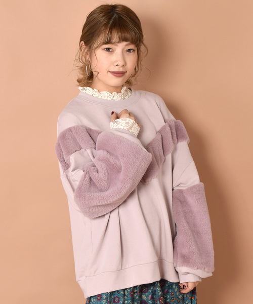 w closet(ダブルクローゼット)の「エコファー切替プルオーバー(Tシャツ/カットソー・レディース・ブラック/アイボリー/ピンク・FREE)」の3枚目の写真