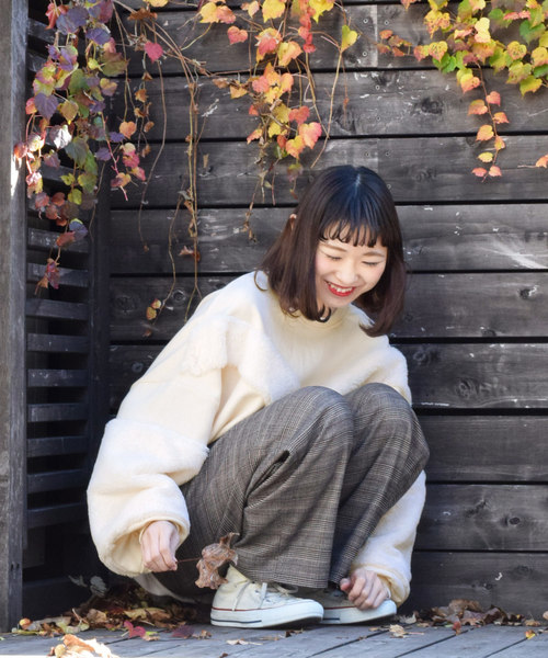 w closet(ダブルクローゼット)の「エコファー切替プルオーバー(Tシャツ/カットソー・レディース・ブラック/アイボリー/ピンク・FREE)」の19枚目の写真