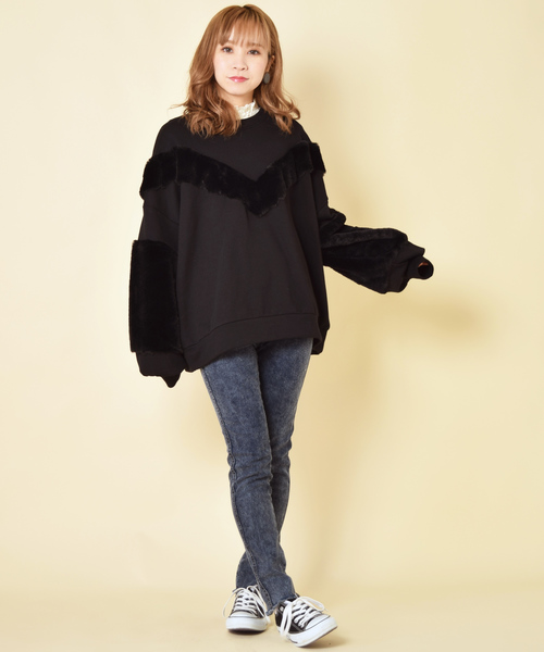 w closet(ダブルクローゼット)の「エコファー切替プルオーバー(Tシャツ/カットソー・レディース・ブラック/アイボリー/ピンク・FREE)」の6枚目の写真
