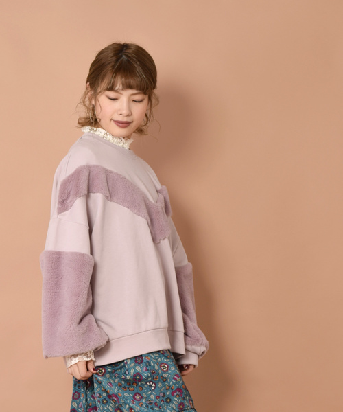 w closet(ダブルクローゼット)の「エコファー切替プルオーバー(Tシャツ/カットソー・レディース・ブラック/アイボリー/ピンク・FREE)」の18枚目の写真