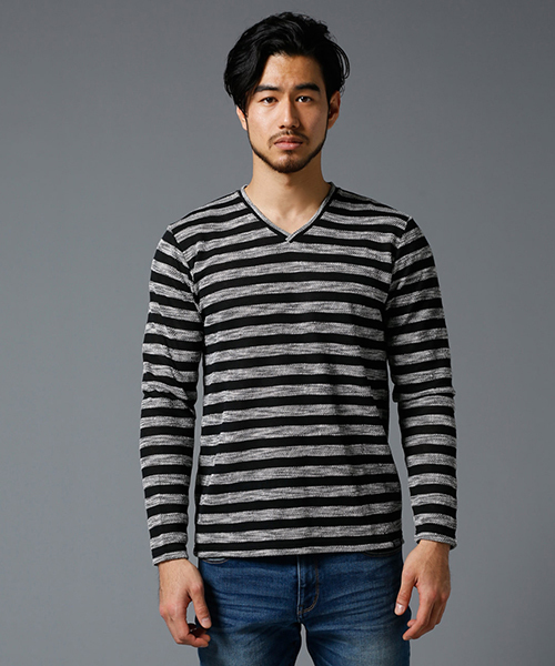 AZUL by moussy（アズールバイマウジー）の「トリコットボーダーVネック長袖T（Tシャツ/カットソー・メンズ・ブラック系その他・LARGE/SMALL/MEDIUM）」の5枚目の写真
