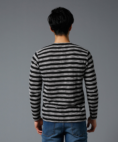 AZUL by moussy（アズールバイマウジー）の「トリコットボーダーVネック長袖T（Tシャツ/カットソー・メンズ・ブラック系その他・LARGE/SMALL/MEDIUM）」の8枚目の写真