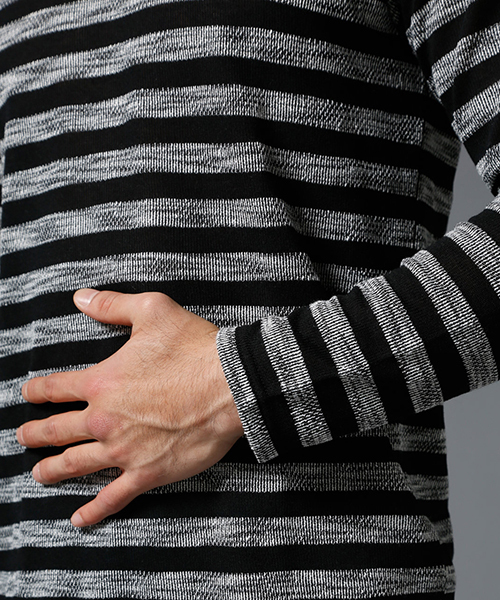 AZUL by moussy（アズールバイマウジー）の「トリコットボーダーVネック長袖T（Tシャツ/カットソー・メンズ・ブラック系その他・LARGE/SMALL/MEDIUM）」の9枚目の写真