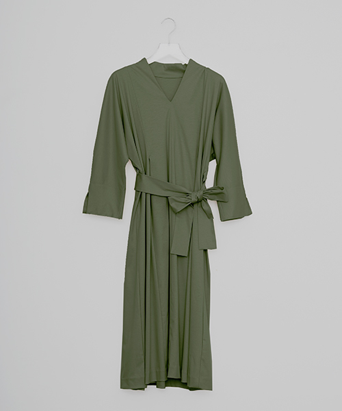 STUDIOUS(ステュディオス)の「ウォッシャブル2wayカットワンピース(ワンピース・レディース・ブラック/ベージュ/ブルー/グリーン・FREE)」の17枚目の写真