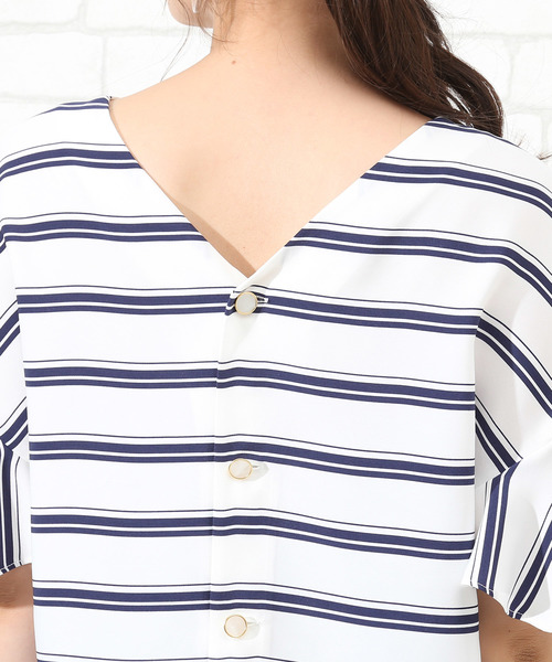 ROPE' PICNIC（ロペピクニック）の「カサネフレアバックボタンブラウス（シャツ/ブラウス・レディース・オフホワイト/ホワイト系その他/ホワイト系その他2/ブラック系その他・38/40）」の12枚目の写真