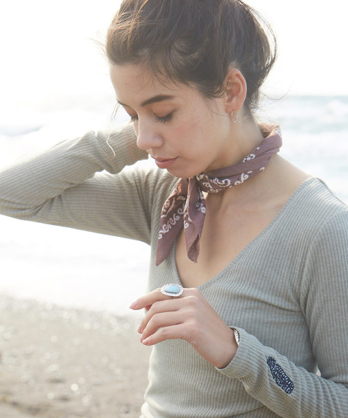 Effect by ALEXIA STAM（エフェクトバイアリシアスタン）の「Water Drop Larimar Ring Silver/リング（リング・レディース・シルバー/ゴールド・11号/13号）」の2枚目の写真