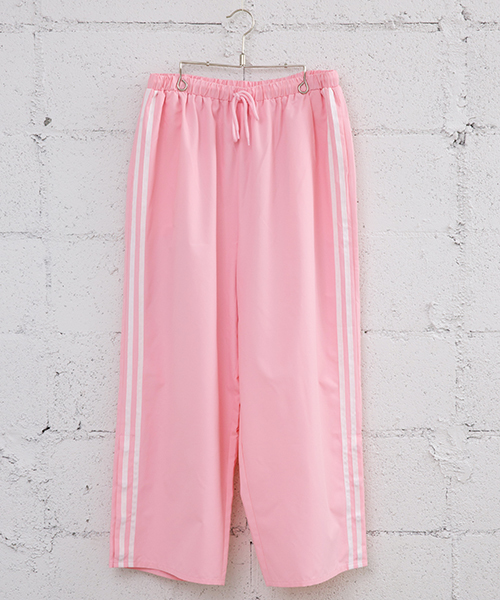 PUNYUS(プニュズ)の「ナイロンラインパンツ(その他パンツ・レディース・グリーン/レッド/イエロー/ピンク/ブラック・1/3/4/2)」の4枚目の写真