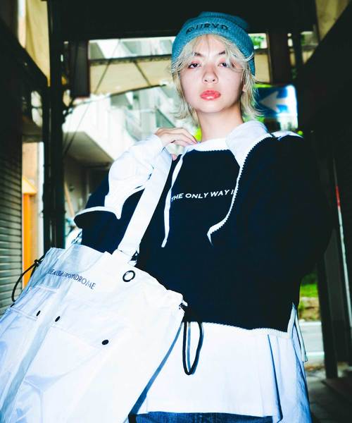 RNA（アールエヌエー）の「K2342 スリットスリーブニット（ニット/セーター・レディース・ネイビー/グリーン/キナリ・MEDIUM）」の6枚目の写真