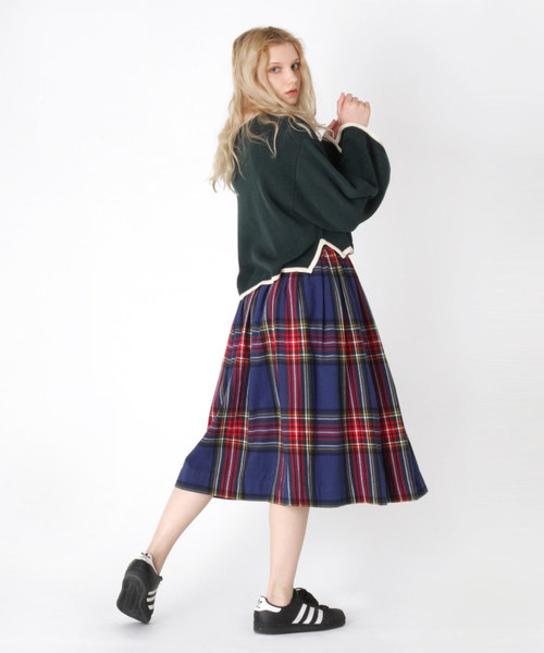 RNA（アールエヌエー）の「K2342 スリットスリーブニット（ニット/セーター・レディース・ネイビー/グリーン/キナリ・MEDIUM）」の17枚目の写真