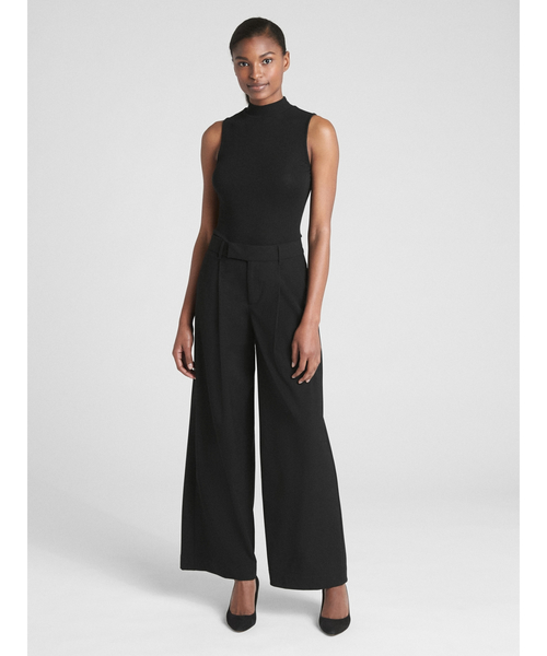 GAP(ギャップ)の「ハイライズ ドレーピー ワイドレッグパンツ(その他パンツ・レディース・ブラック・2/0/00/4/6/8/000)」の4枚目の写真
