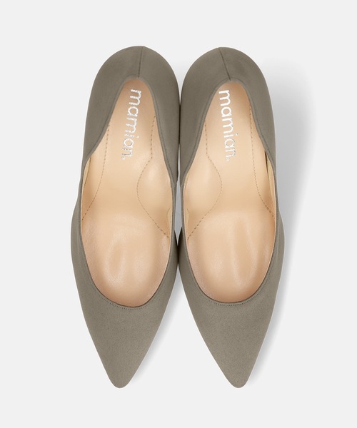 MAMIAN（マミアン）の「iCoN COLORS / ポインテッドトゥ スエード パンプス (9.0cmヒール)（パンプス・レディース・ブラック/ライトグレー/ライトベージュ/パープル/グレイッシュベージュ/ネイビー/ベージュ/ボルドー/スモークピンク/ベージュ系その他/キャメル/チャコールグレー・22.0cm/22.5cm/23.0cm/23.5cm/24.0cm/24.5cm/21.5cm）」の19枚目の写真