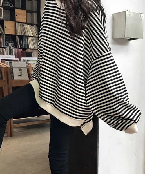 c.u.l（シーユーエル）の「【c.u.l】【2019AW】オーバーサイズ ボーダー スウェット chw711（スウェット・レディース・ブラック/レッド/マスタード・FREE）」の14枚目の写真