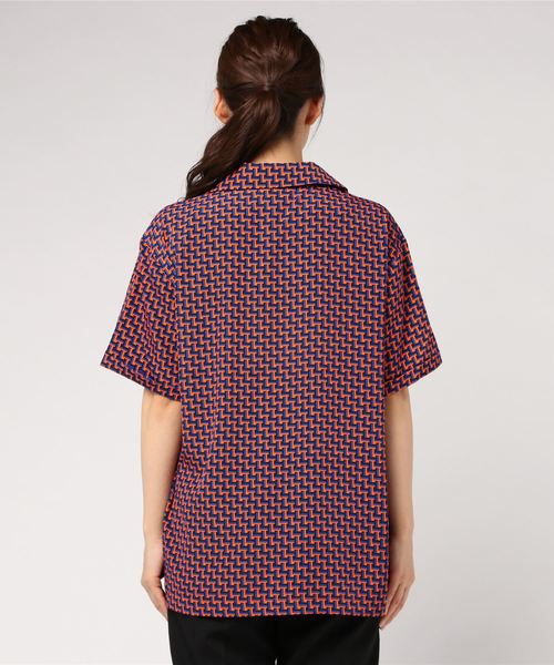 PUNYUS（プニュズ）の「サイケデリック柄半袖シャツ（シャツ/ブラウス・レディース・オレンジ/ブルー/グリーン・1/2/4/3）」の7枚目の写真