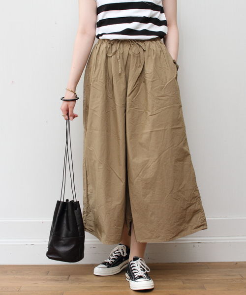 Brocante(ブロカント)の「BROCANTE/ブロカント サックパンツ 33-229(その他パンツ・レディース・ブラック/ベージュ/グレー/ナチュラル・2)」の2枚目の写真