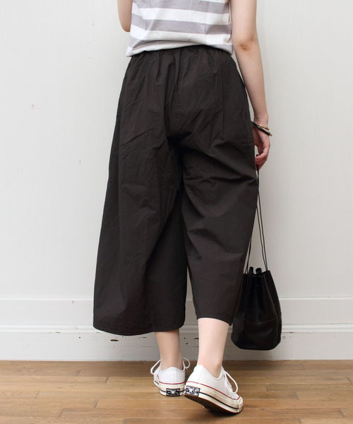 Brocante(ブロカント)の「BROCANTE/ブロカント サックパンツ 33-229(その他パンツ・レディース・ブラック/ベージュ/グレー/ナチュラル・2)」の15枚目の写真