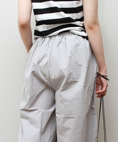 Brocante(ブロカント)の「BROCANTE/ブロカント サックパンツ 33-229(その他パンツ・レディース・ブラック/ベージュ/グレー/ナチュラル・2)」の22枚目の写真