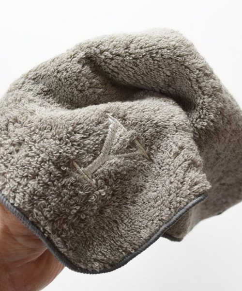 BIRTHDAY BAR（バースデイバー）の「アルファベット刺繍 タオルハンカチ グレー（ハンカチ/ハンドタオル・レディース・H/M/R/A/K/S/T/Y/N/C・フリー）」の10枚目の写真