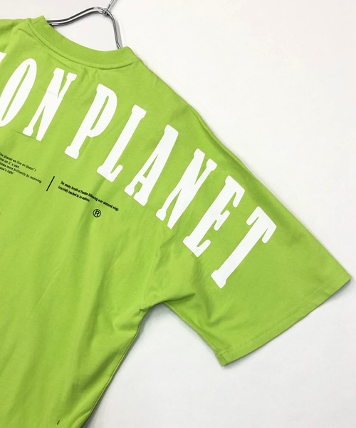 EMOTION PLANET(エモーションプラネット)の「EMOTION PLANET / バックプリント / ショルダービッグロゴ / フロント ワンポイント Tシャツ(Tシャツ/カットソー・メンズ・ライム/ホワイト・LL/M/L)」の6枚目の写真