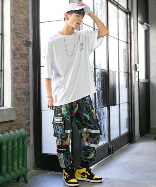 EMOTION PLANET(エモーションプラネット)の「EMOTION PLANET / バックプリント / ショルダービッグロゴ / フロント ワンポイント Tシャツ(Tシャツ/カットソー・メンズ・ライム/ホワイト・LL/M/L)」の17枚目の写真