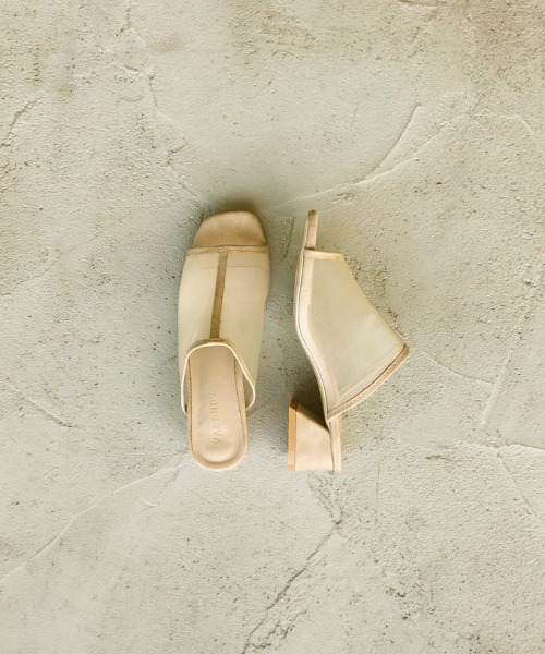 VACANCY(ヴァカンシー)の「シアーパイピングサンダル(サンダル・レディース・ブラック/ブラウン/ナチュラル/オレンジ・LARGE/MEDIUM/SMALL/X-LARGE)」の10枚目の写真