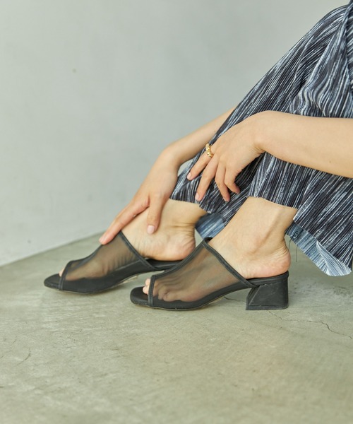 VACANCY(ヴァカンシー)の「シアーパイピングサンダル(サンダル・レディース・ブラック/ブラウン/ナチュラル/オレンジ・LARGE/MEDIUM/SMALL/X-LARGE)」の15枚目の写真