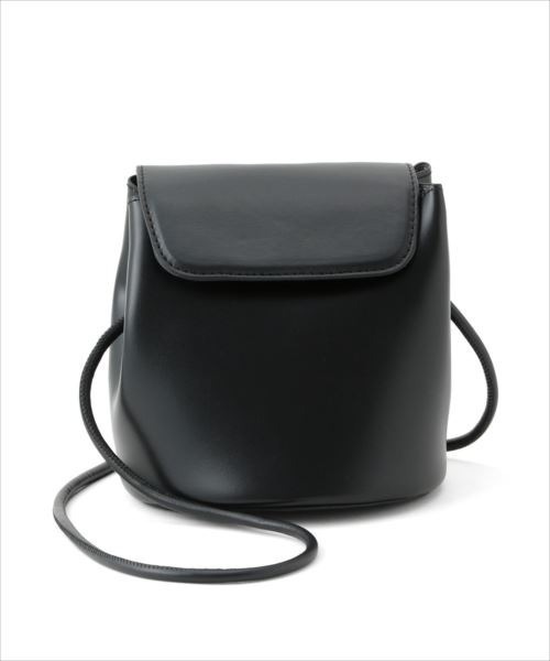 ADAM ET ROPE'(アダムエロペ)の「ラウンドコンビフラップポシェット(ショルダーバッグ・レディース・ホワイト/ブラック/オレンジ/グリーン/ベージュ・FREE)」の7枚目の写真