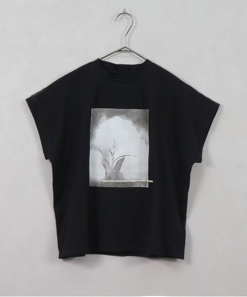 &g'aime（アンジェム）の「【&g'aime】フォトプリントTシャツ（Tシャツ/カットソー・レディース・ホワイト/ブラック・FREE）」の14枚目の写真