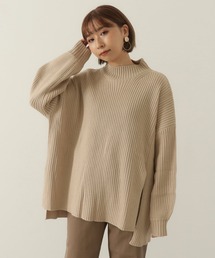 ハイネックスリットプルオーバー