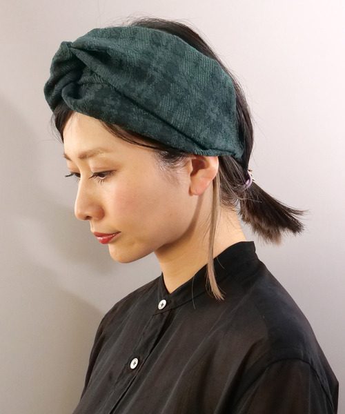 irolier(イロリエール)の「【IROLIER/イロリエール】チェックジャガードターバン(ヘアバンド)」|グリーン