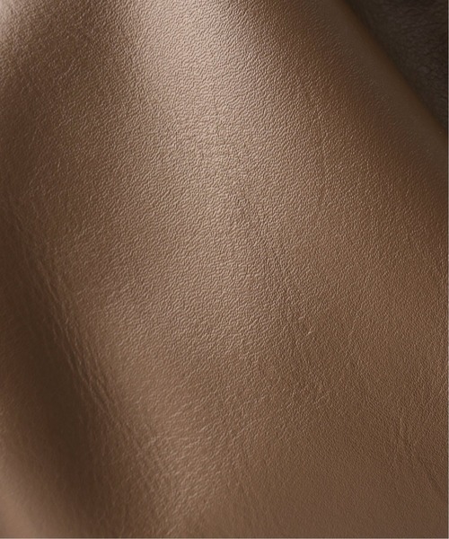 美品❣️INNUE ギャザービッグクラッチ　ブラック　ショルダーバッグ Spick & Span（スピックアンドスパン）の「【INNUE】 ギャザー