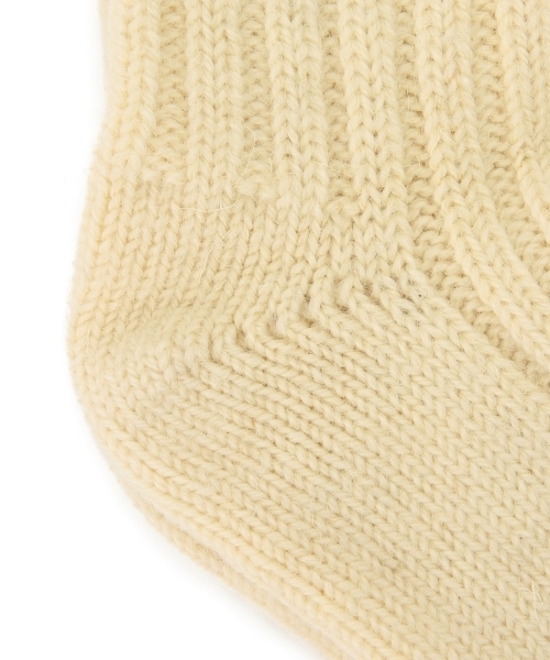 BEAMS BOY（ビームスボーイ）の「CONNEMARA SOCKS / JACOB シープ ソックス 14FW（ソックス/靴下・レディース・ホワイト・ONE SIZE）」の8枚目の写真