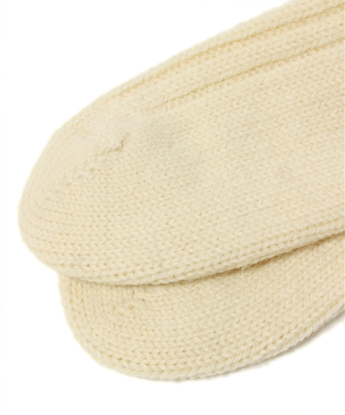 BEAMS BOY（ビームスボーイ）の「CONNEMARA SOCKS / JACOB シープ ソックス 14FW（ソックス/靴下・レディース・ホワイト・ONE SIZE）」の3枚目の写真