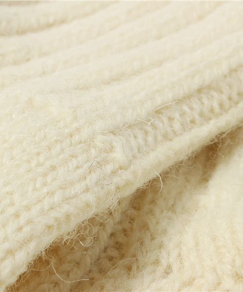 BEAMS BOY（ビームスボーイ）の「CONNEMARA SOCKS / JACOB シープ ソックス 14FW（ソックス/靴下・レディース・ホワイト・ONE SIZE）」の4枚目の写真